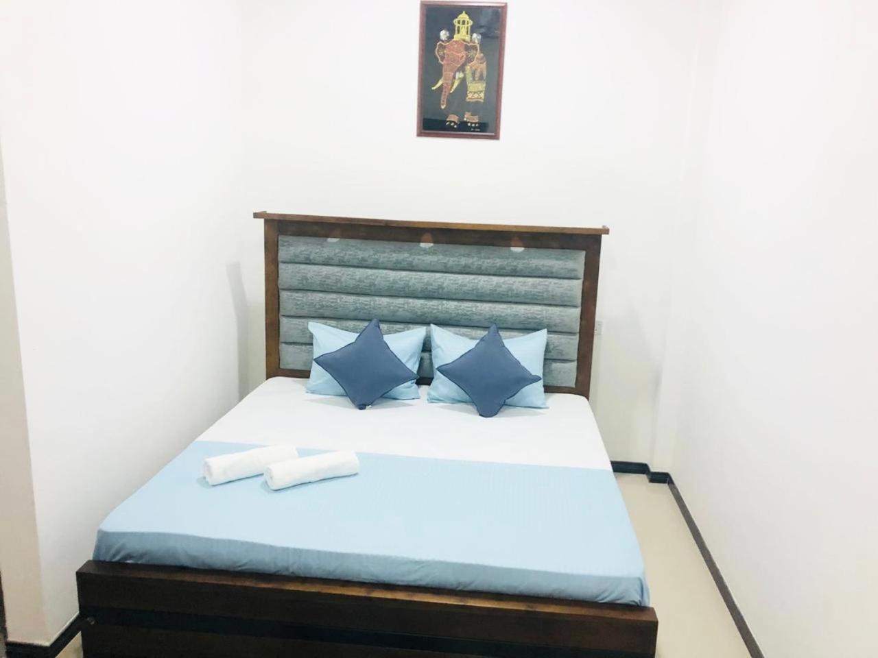 Mario Family Villa And Restaurant Negombo Bagian luar foto