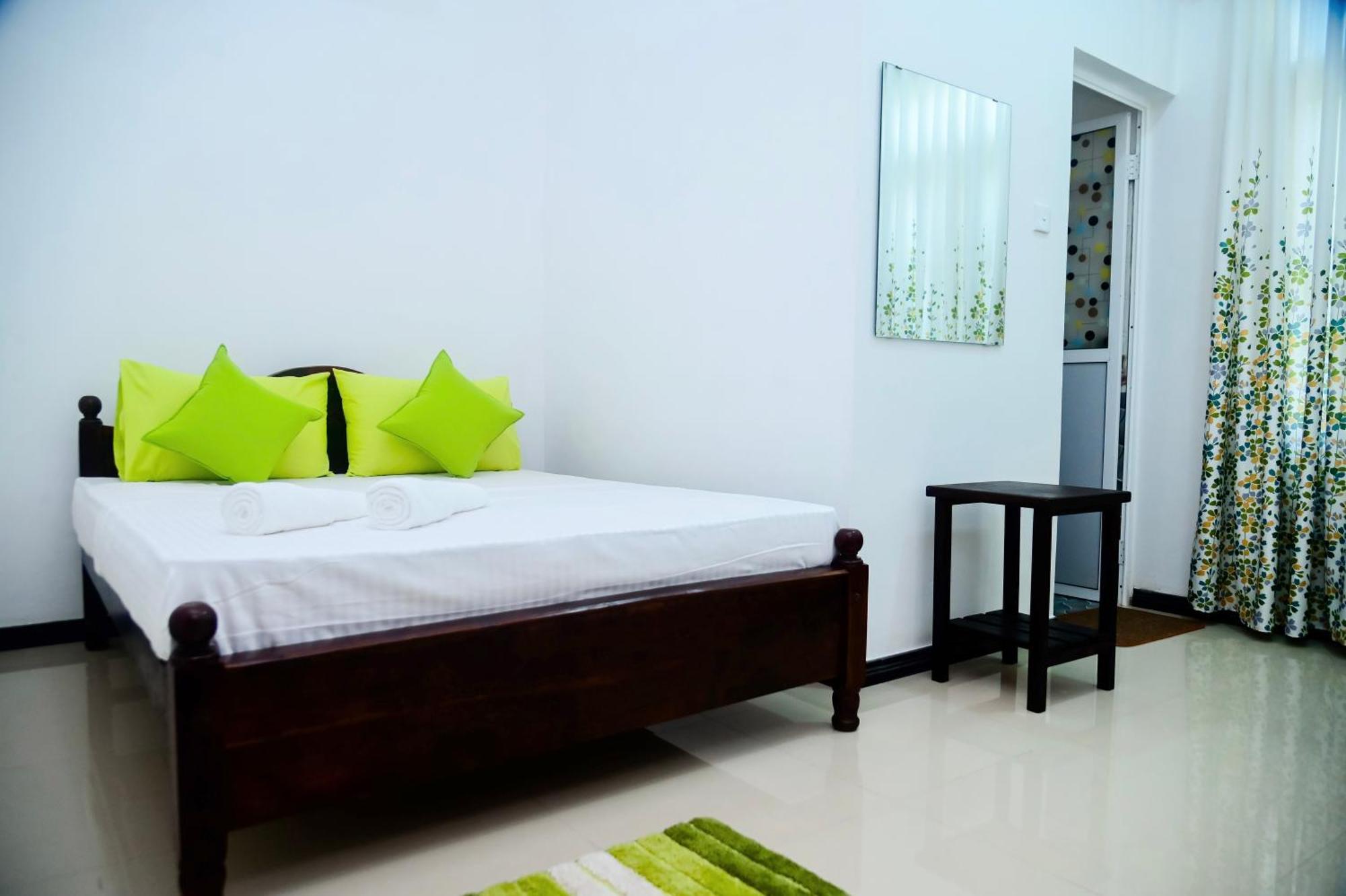 Mario Family Villa And Restaurant Negombo Bagian luar foto