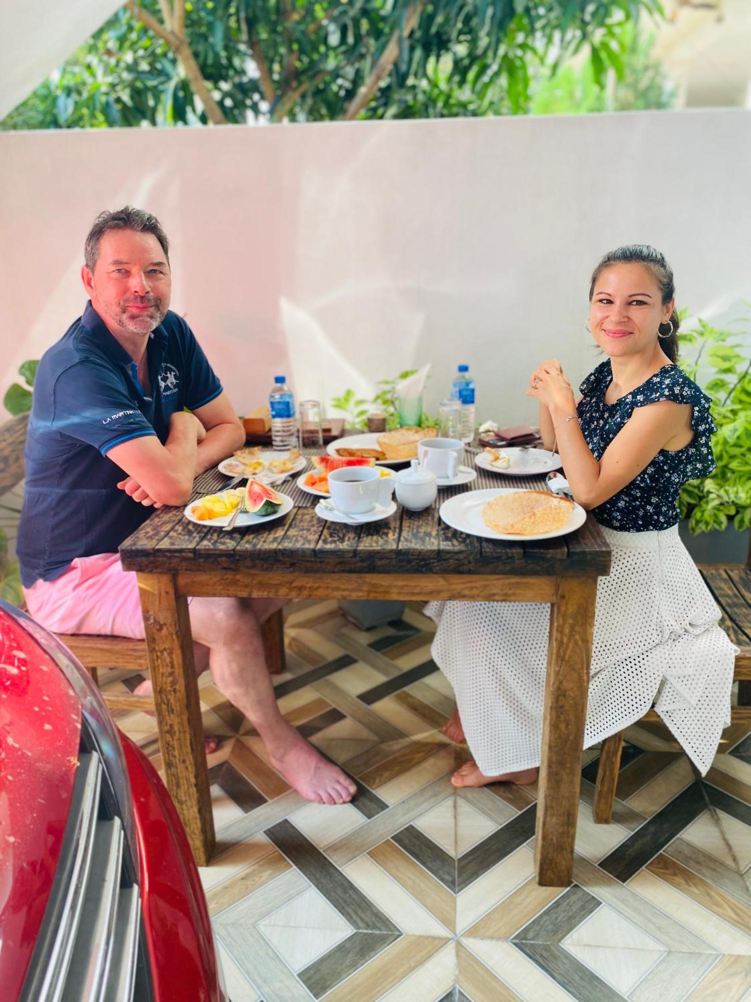 Mario Family Villa And Restaurant Negombo Bagian luar foto